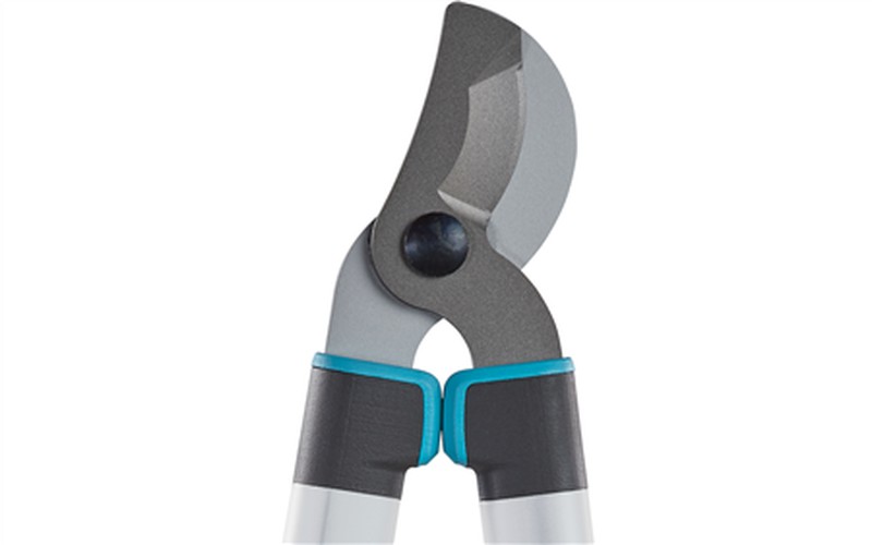 Pruning-Lopper-EasyCut-680-A-close-up-on-blades.jpg